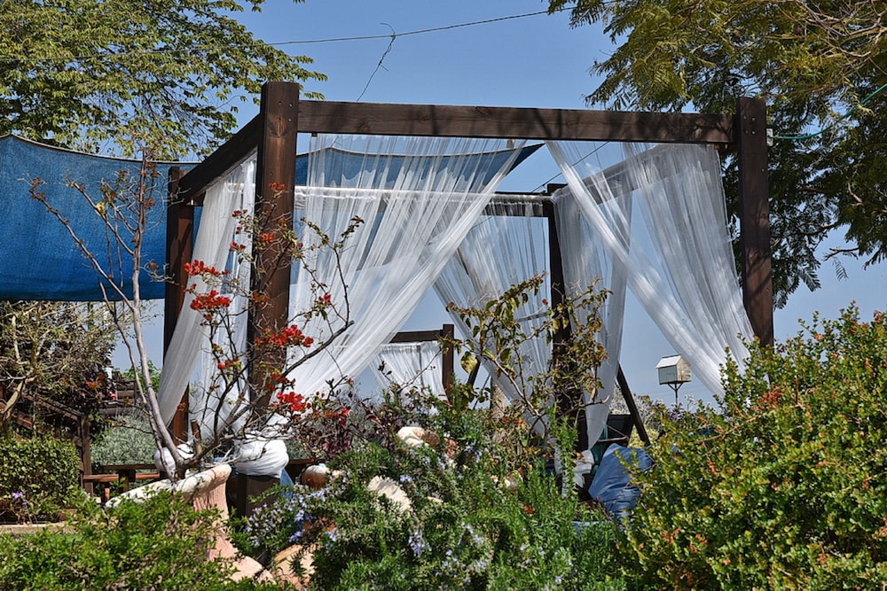 Mul Kineret Suites