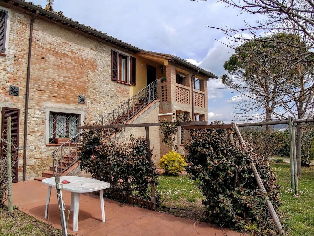 Holiday Home for Families in Umbrian view 2