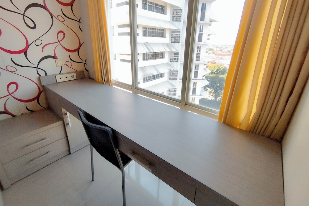 Modern Cozy Studio at The Square Surabaya Apartment