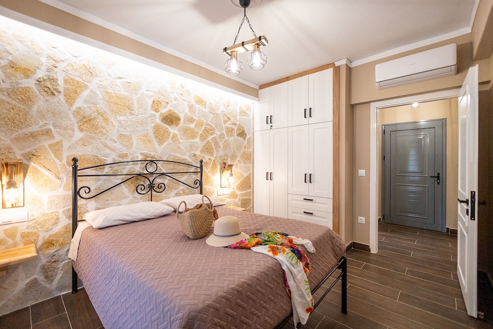 Mathraki Resort