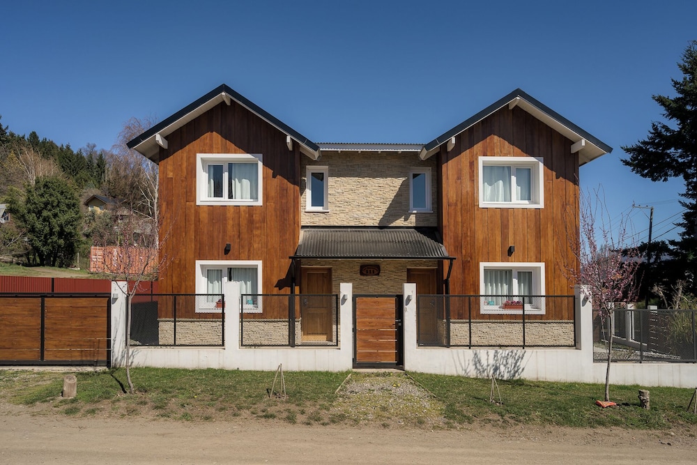 Cozy Mountain Cabins 5 min from Downtown SMA-CM by Apartments Bariloche