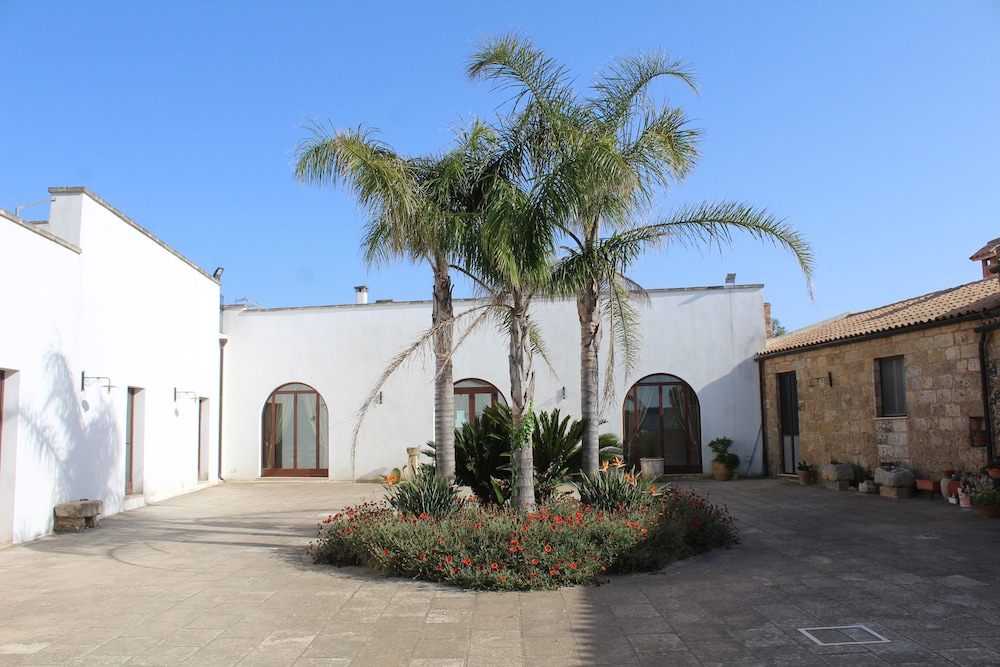 Azienda Agrituristica Masseria La Verna