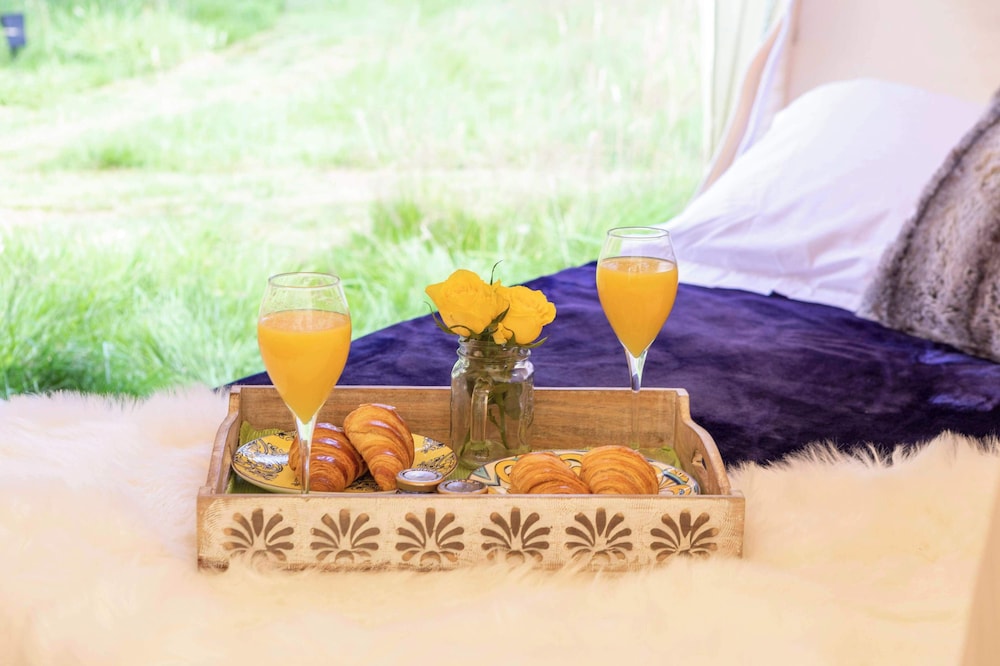 Luxury Glamping The Wye Valley for 2 to 6 Guests