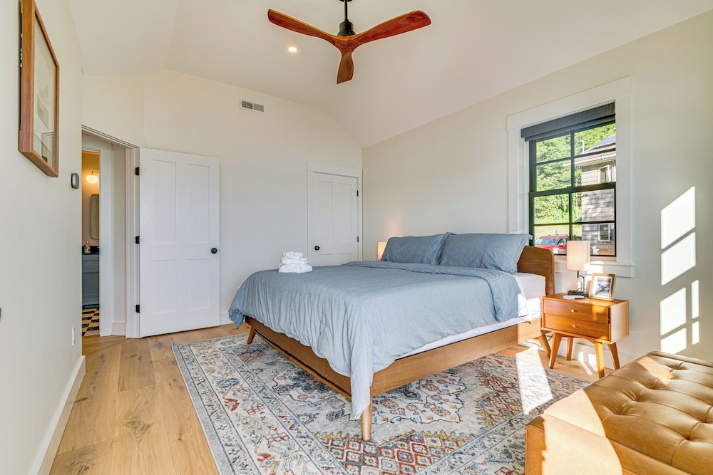 Scenic Views, Private Dock: Lake Bomoseen Retreat!