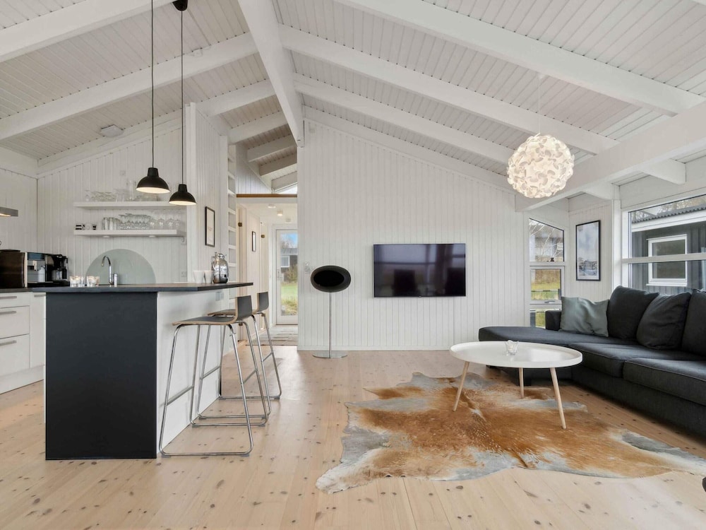 5 Star Holiday Home in Oro