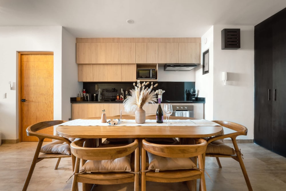 w Bright 2BR Apartment w Seaview in La Paz