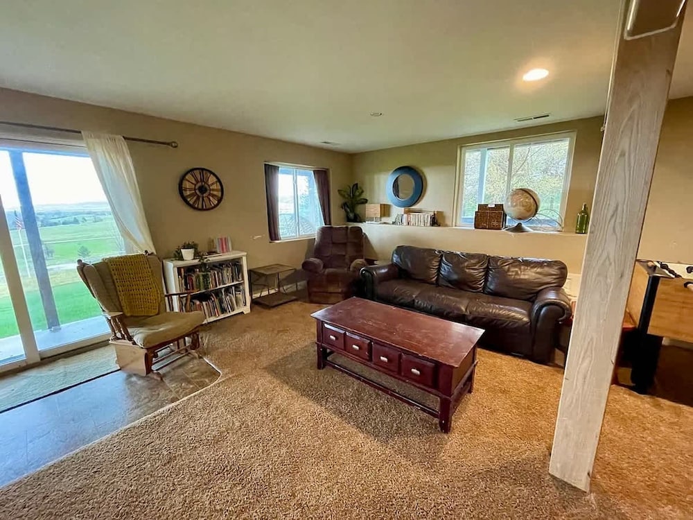 Black Hills Getaway With Hot Tub Game Room for 18