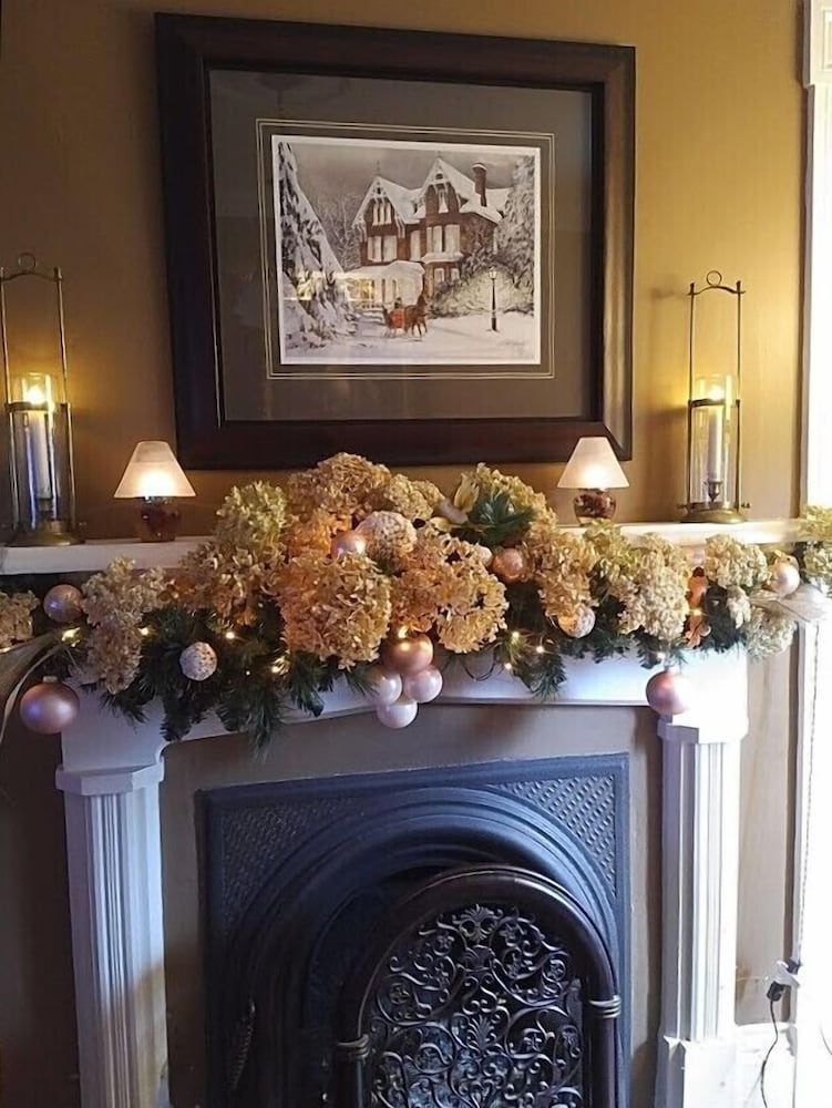The Briarwood B&B