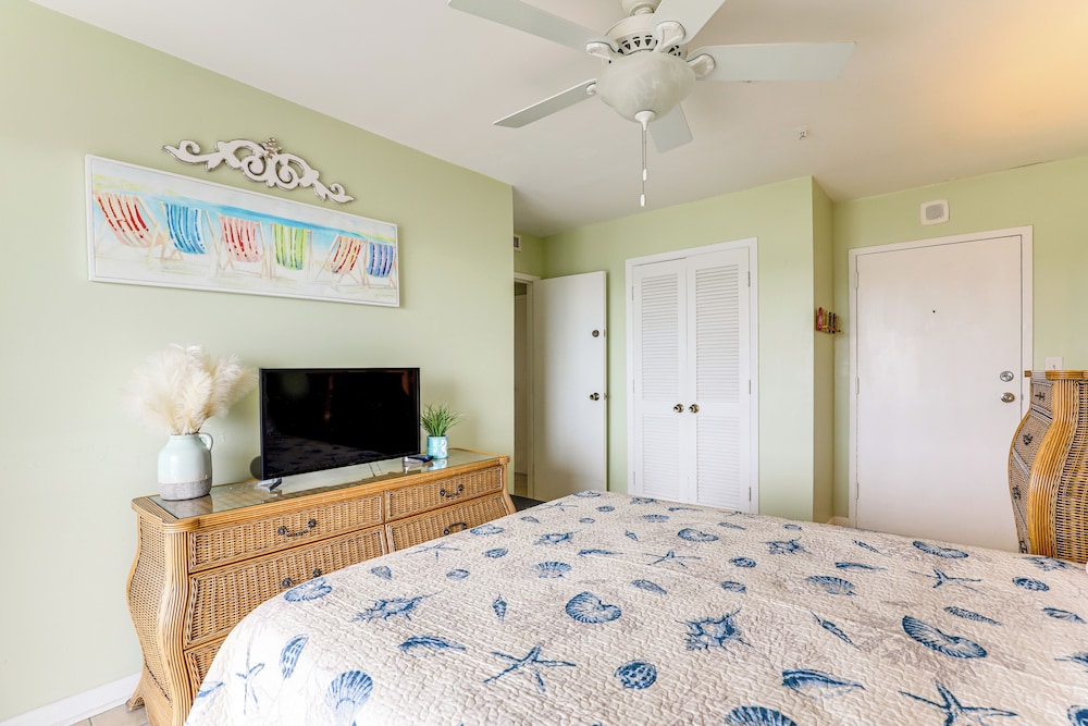 Steps to Shore: Resort Getaway in Myrtle Beach!