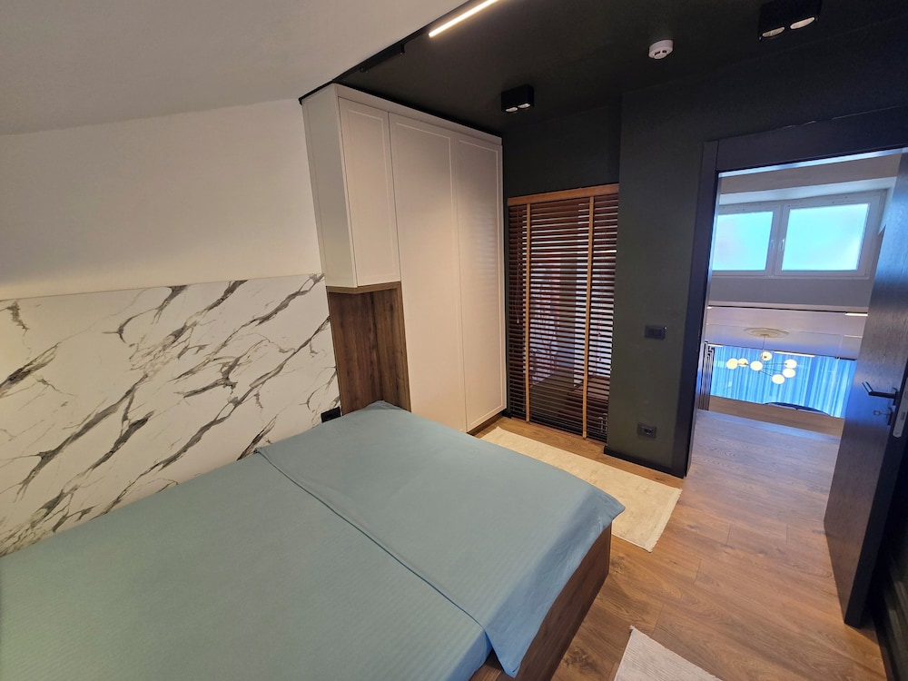Apartments Lura