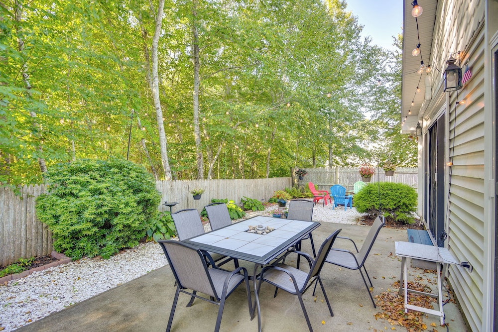 Westerly Vacation Home: Town Beach Access
