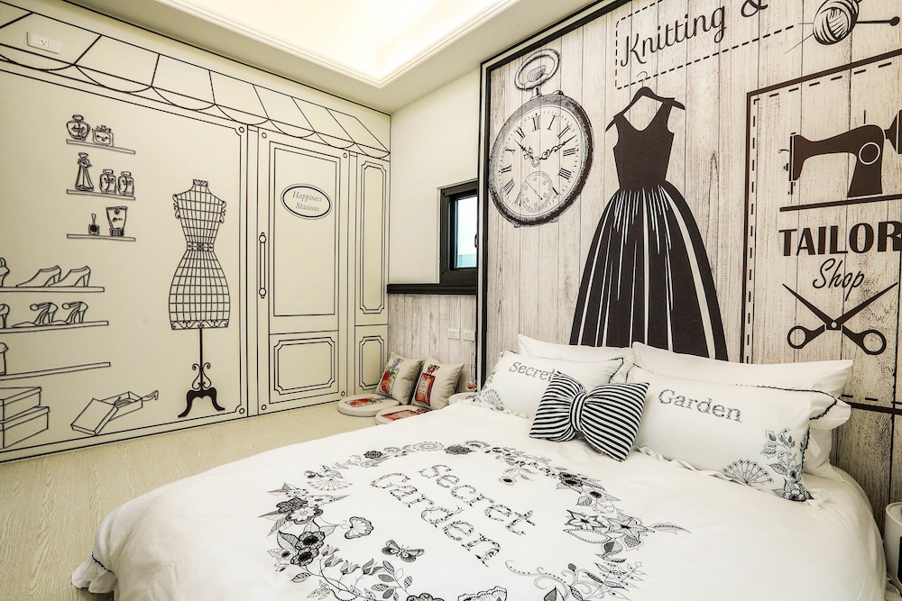 Happiness station B&B