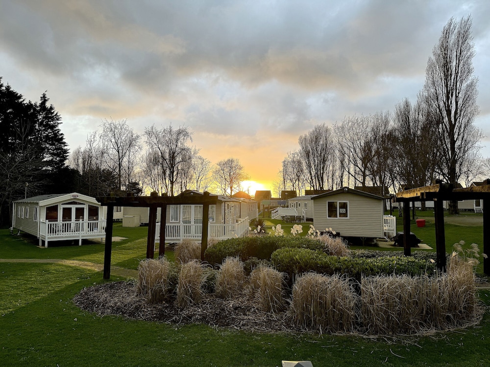 Hopton Lodge Retreat