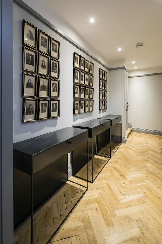 hotel reception