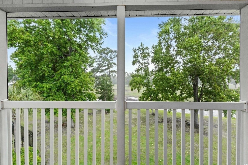 River Oaks 28g 2 Bedroom Condo