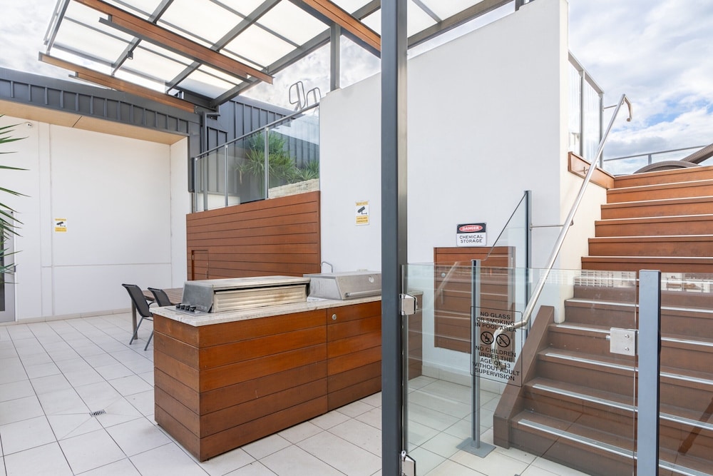Best Location 2-bed With Gym, Pool 7-min From CBD