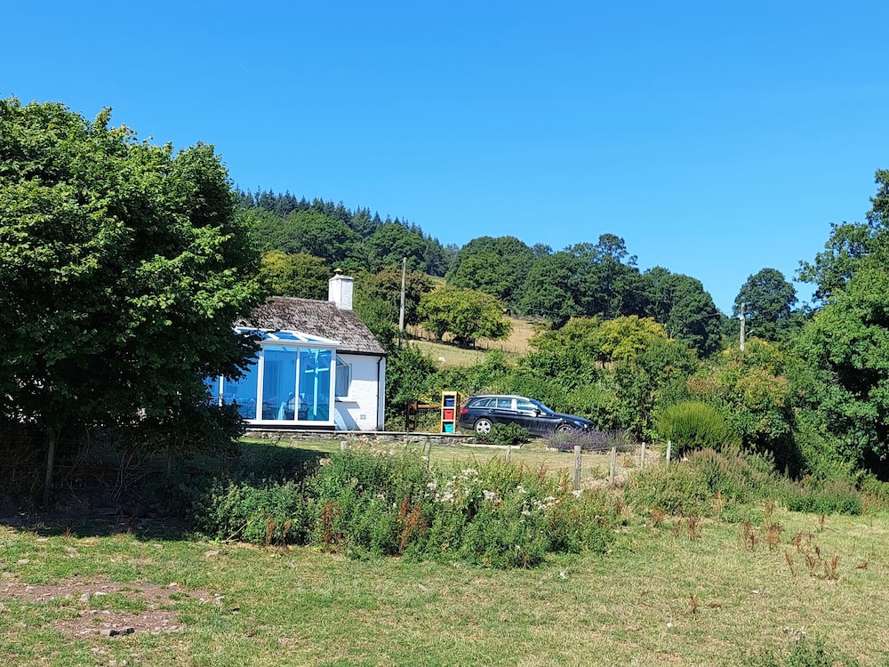 Ty Twmp / Tump Cottage