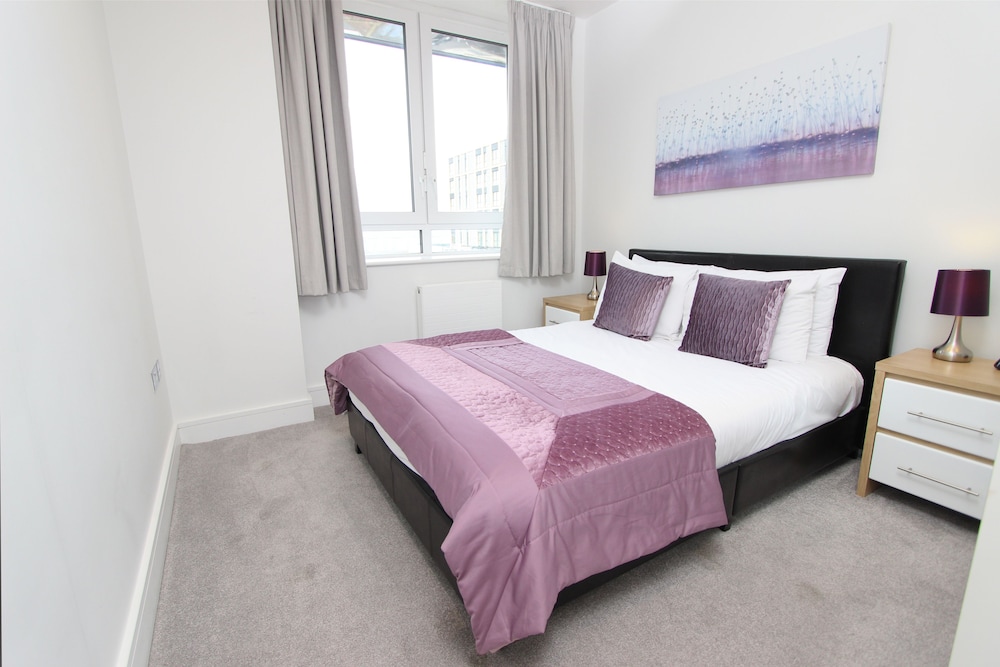 Ringside Apartments view 5