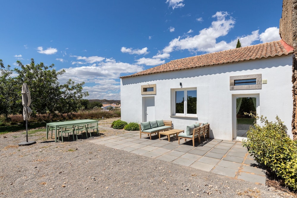 Quinta da Capelinha view 2