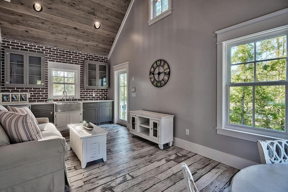 WaterColor Reunions 7 Bedroom Holiday Home by Five Star Properties