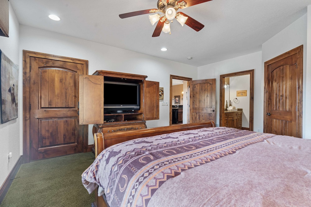 The Bunkhouse at Rock Canyon