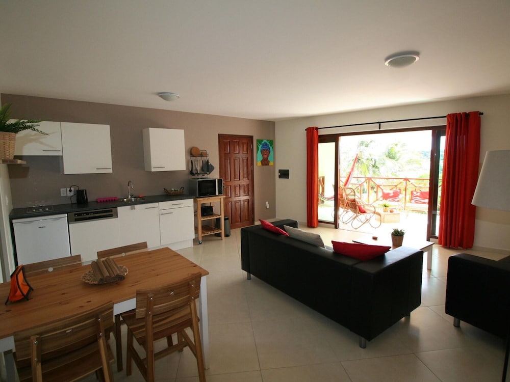 Apartment Mama Sha With Shared Pool Near Jan Thiel