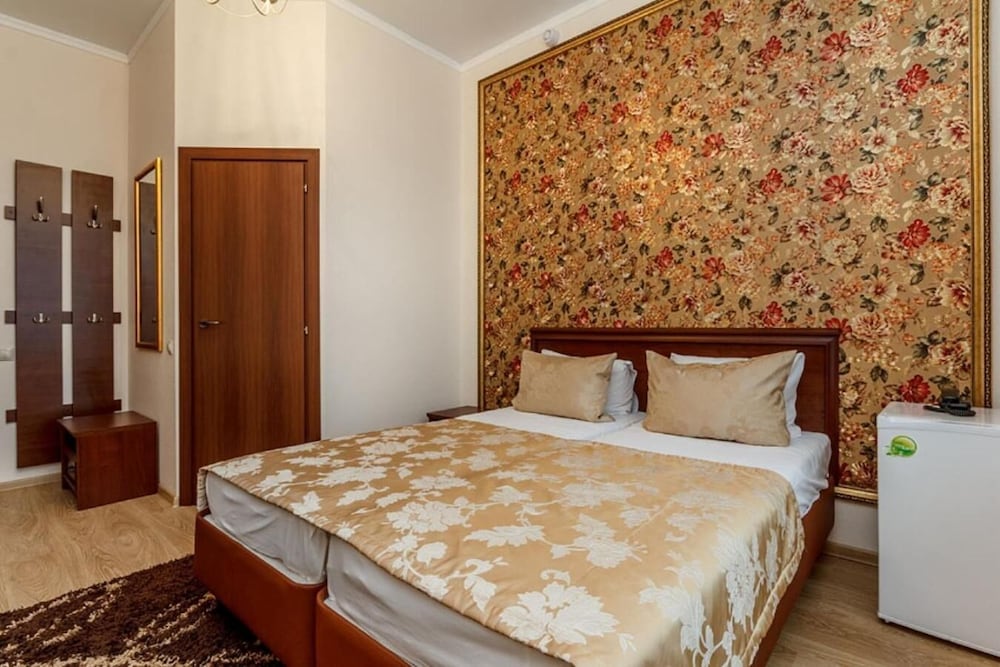 Hotel Bonjour at Kazakova
