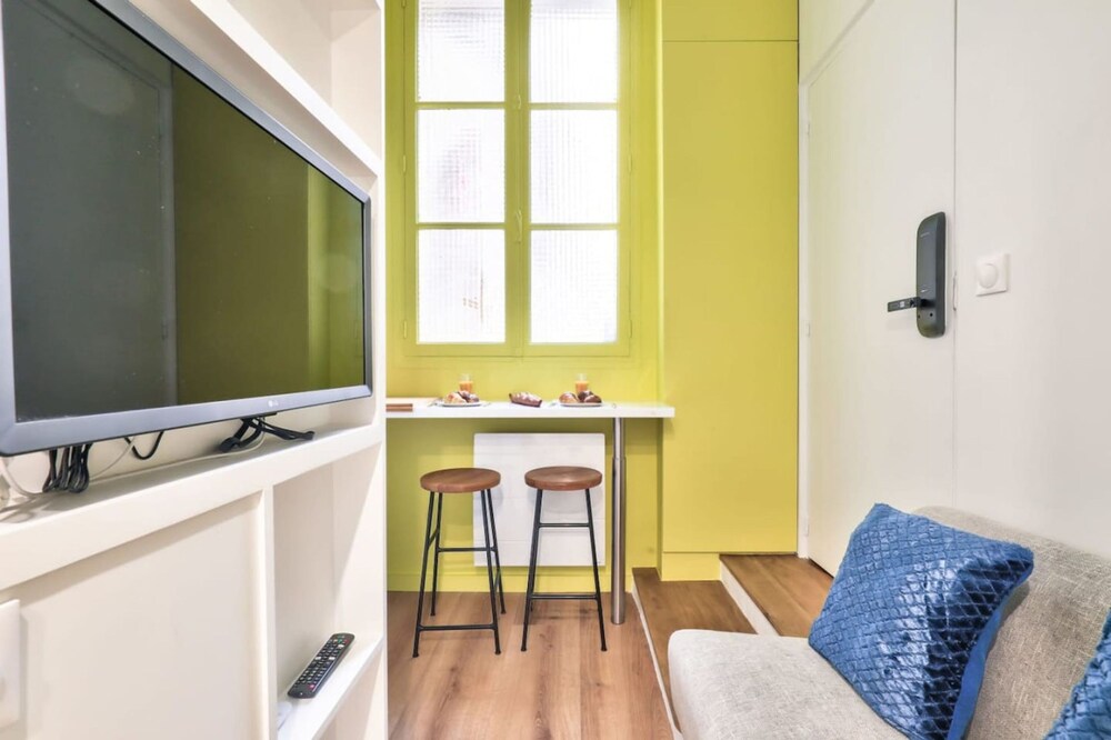 Lavie Maison Parisian Studio