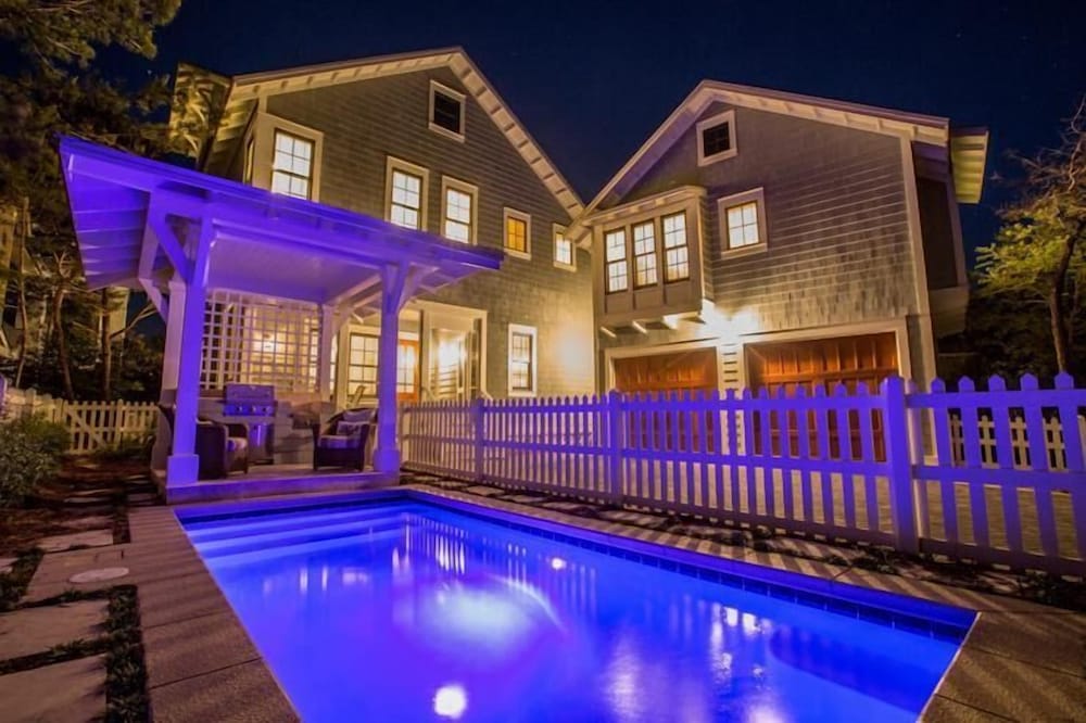 The Flagship of Watersound 5 Bedroom Holiday Home by Five Star Properties