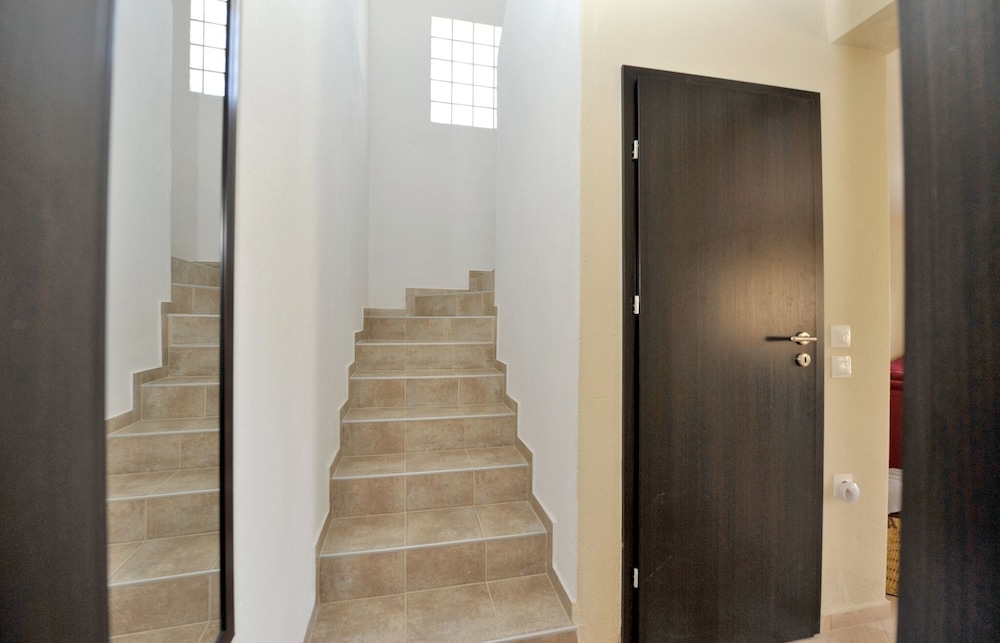 Marina Maisonette by Rentalspro