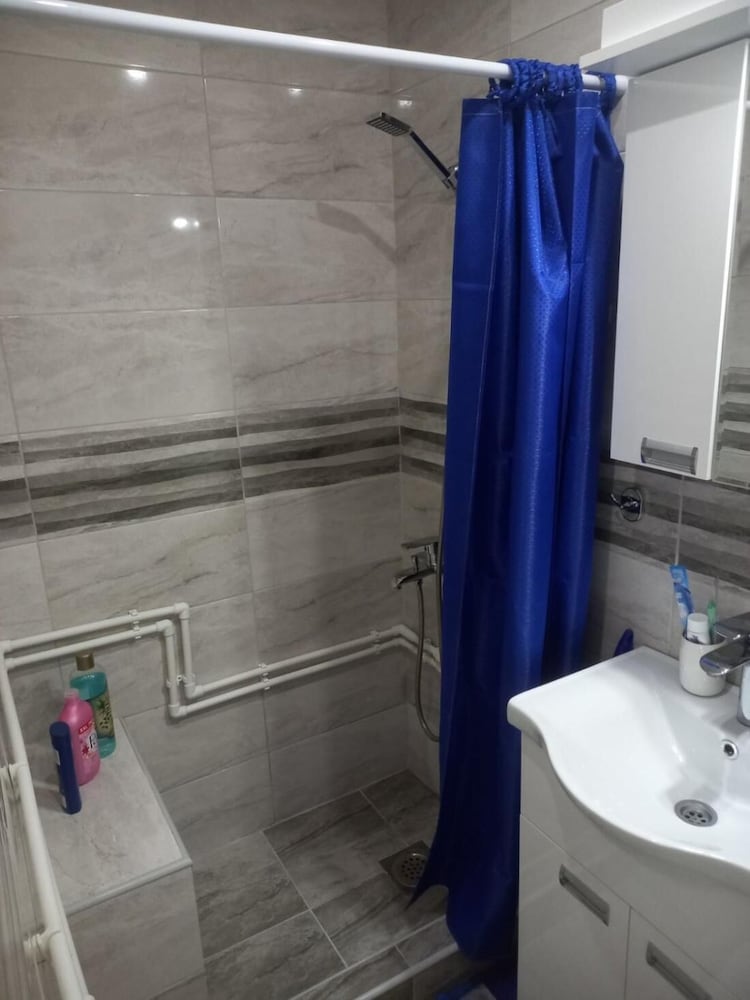 Charming Studio Apartment in Novi Pazar With City & Mountain Views