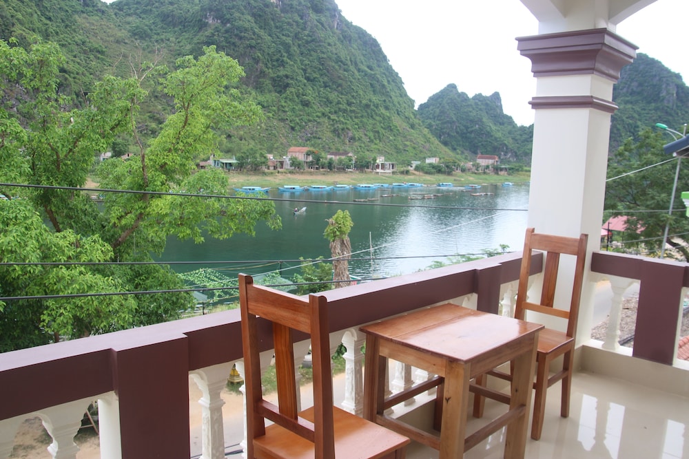 Son Doong Riverside Homestay