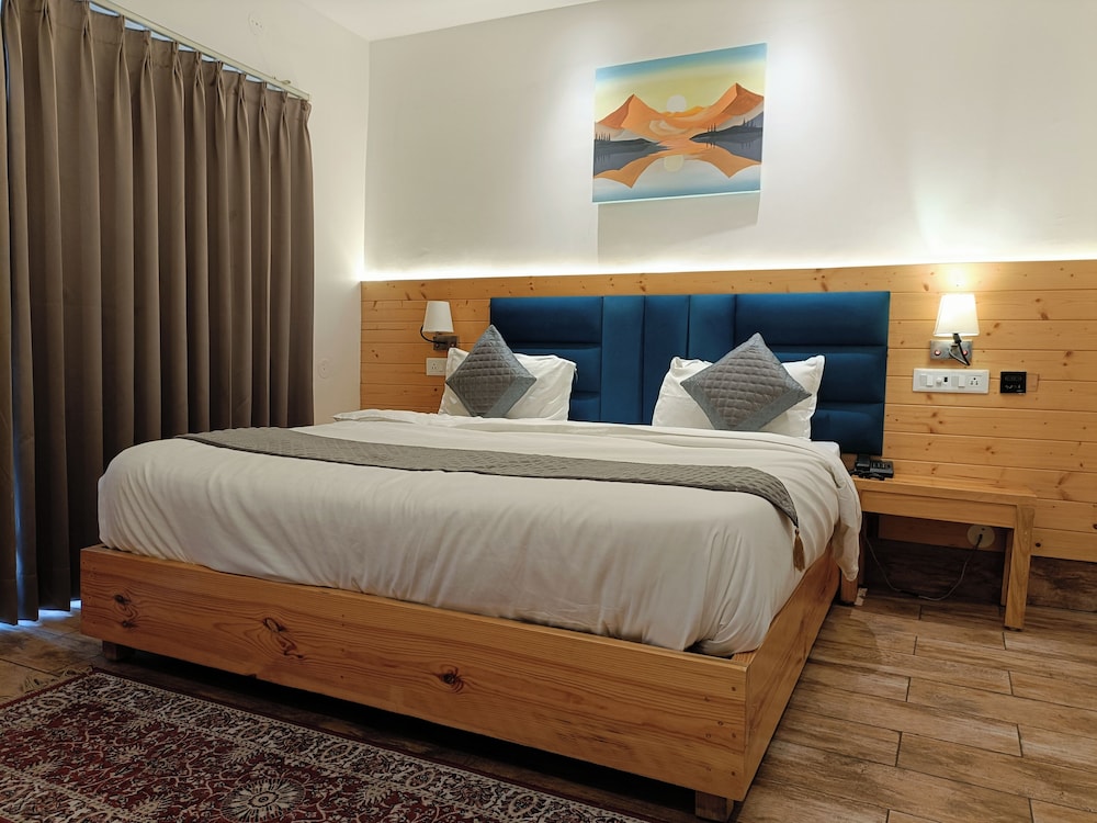 Heryk Hillview Hotel