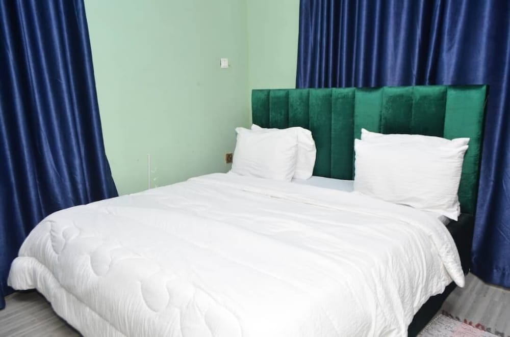 OceanWinds Royal Apartments