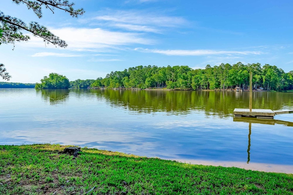 Stunning Lake Wateree Vacation Rental w/ Dock view 4