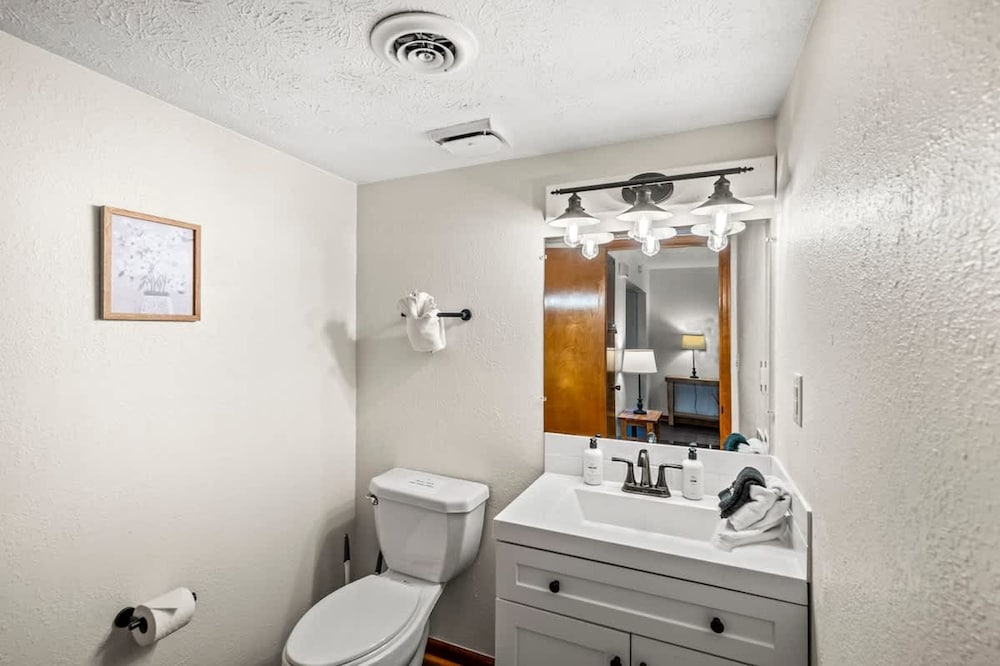 Sleeps 6 Indoor Pool 10 Mins to Dollywood