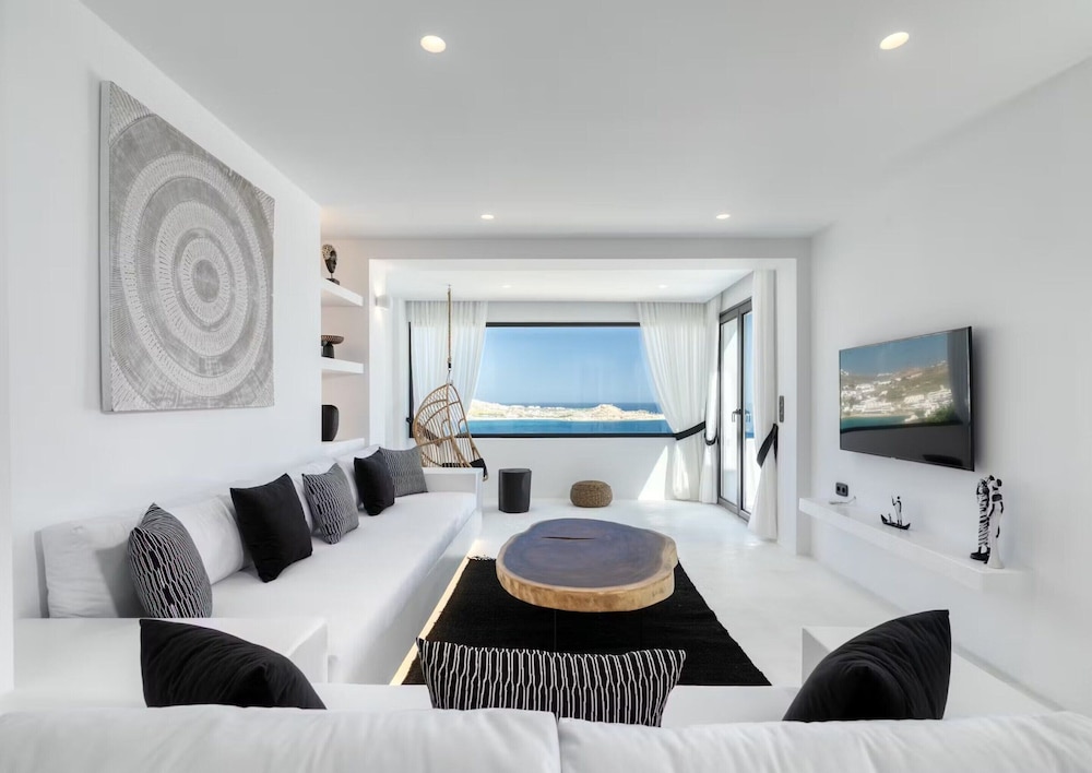 Villa With Aegean Sea Views