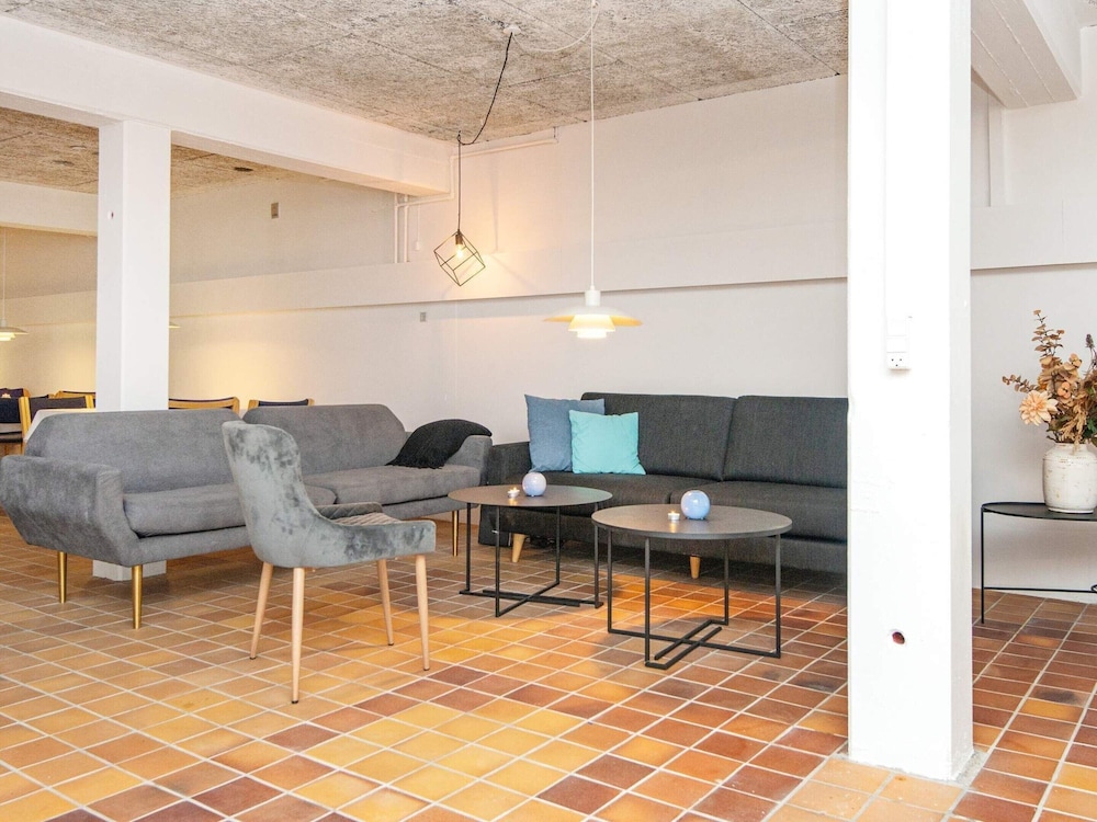 Apartment With Shared Kitchen in Vederso