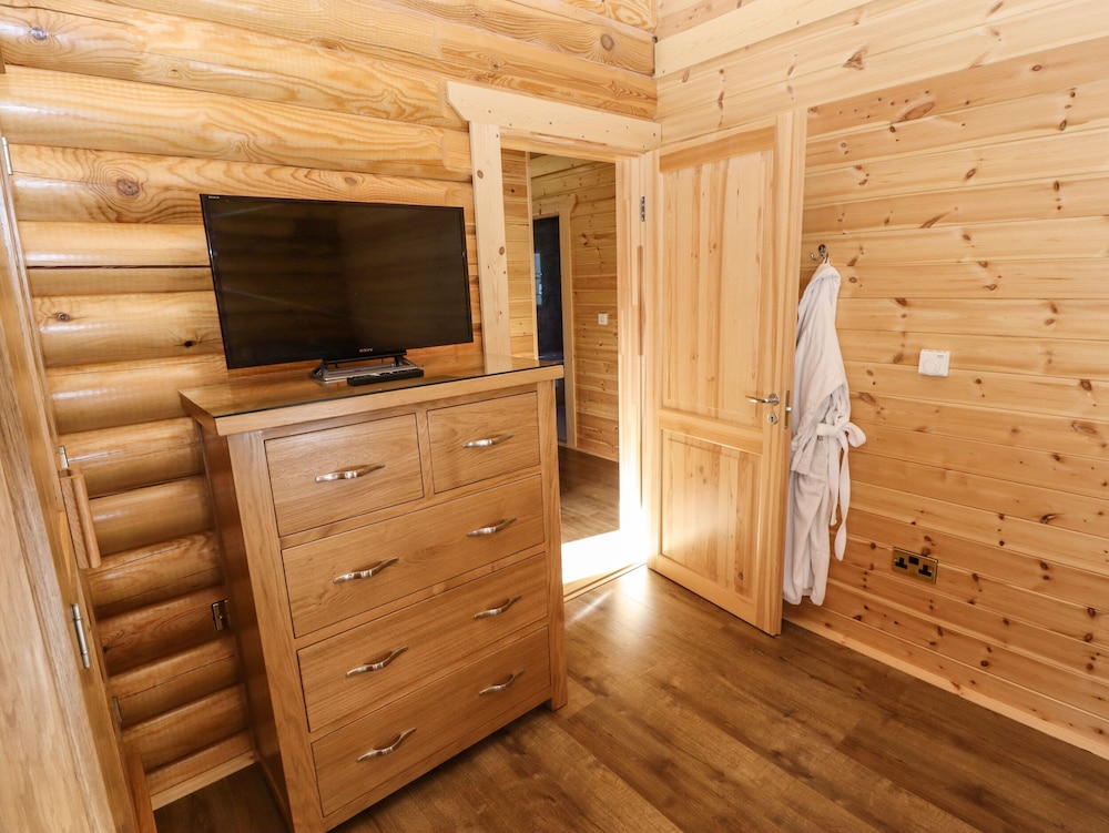 Pine Lodge