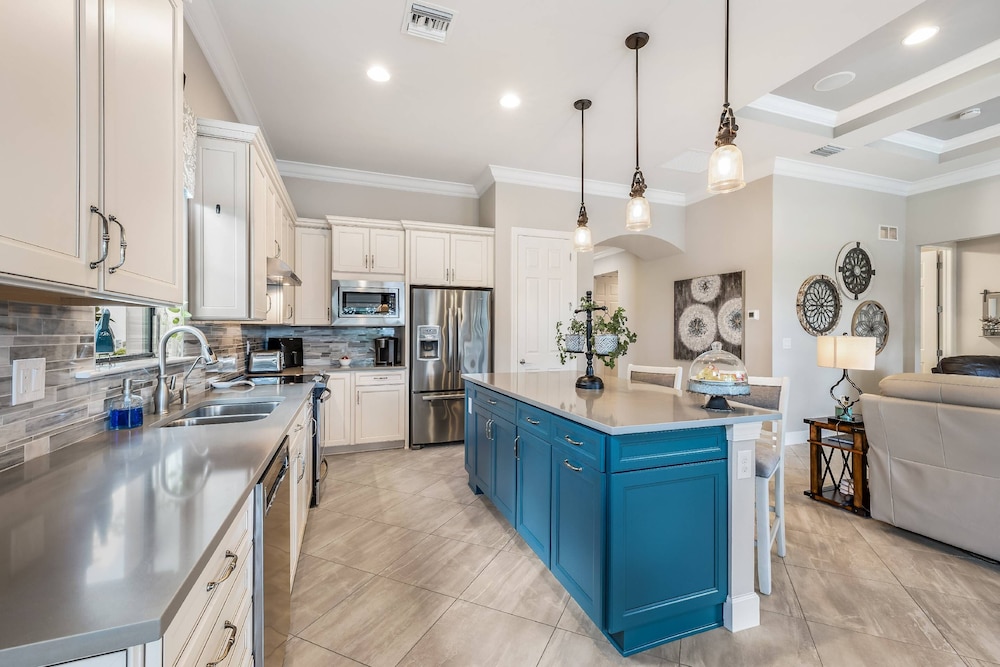12894 Epping Way
