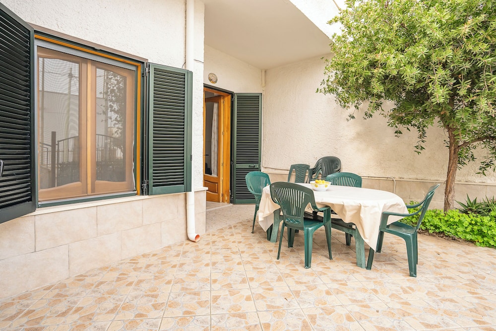 Brezza Apartment Near The Sea