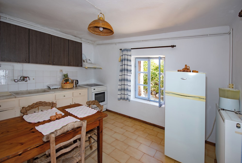 Asteri Living