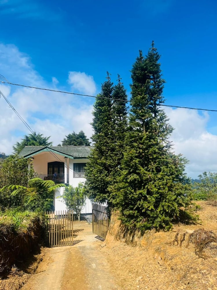 The Crowns Lodge
