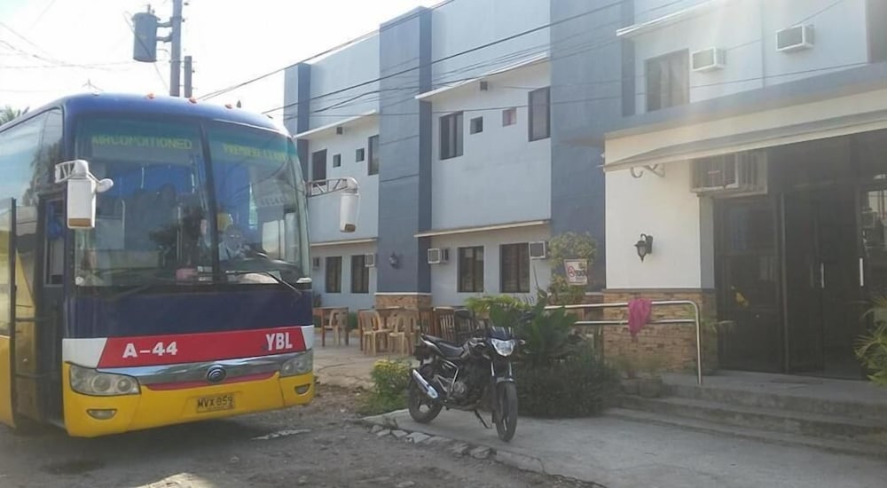 Aica Suites & Pension House