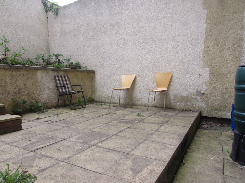 No 8 Apartments