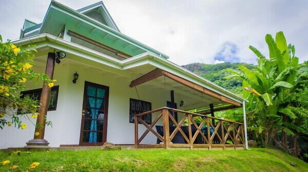 Lemongrass Lodge