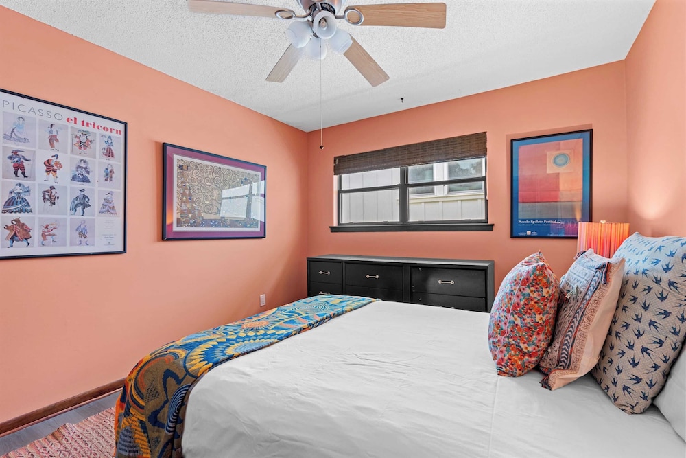 As You Like It by Avantstay Steps to Beach, Bikes, Sleeps 18!