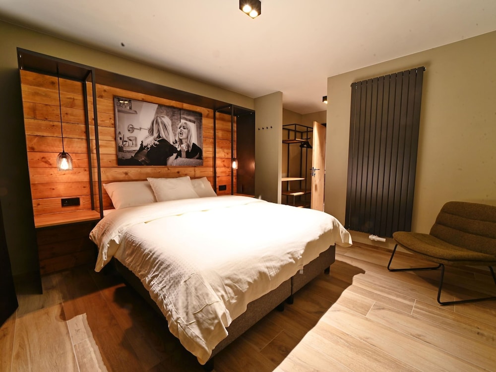 Luxury Home in Durbuy With Valley View & Pool