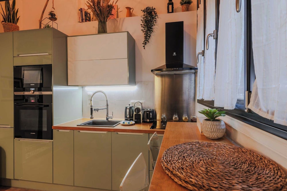 Comfortable Duplex in the Heart of Paris!