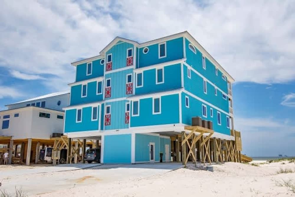 Beachfront 9bed Easybreezy West
